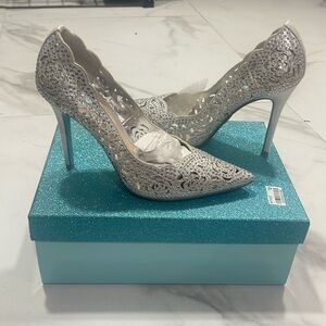 Betsey Johnson Elsa